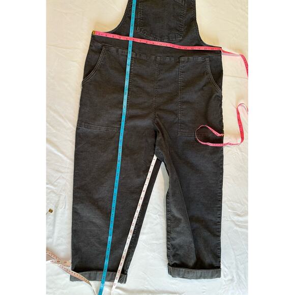 Aerie Werk & Play Corduroy Overalls Smoked Gray Cuffed Straight Leg Size Large - Picture 10 of 13